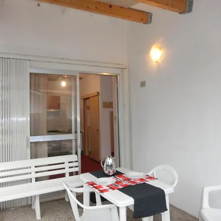 Maila Apartman *